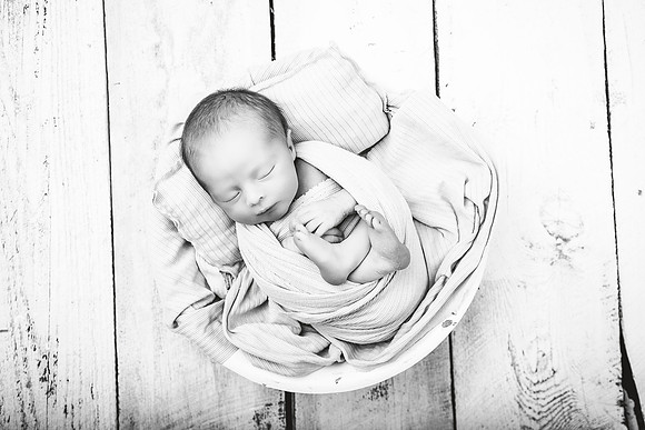 PBK_LEVI_NEWBORN_2022_9647 copy