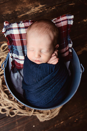 PBK_TROY_2023_NEWBORN_1020 1