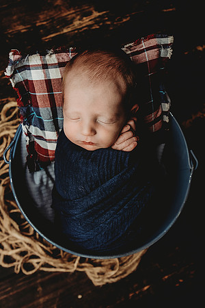 PBK_TROY_2023_NEWBORN_1020 3