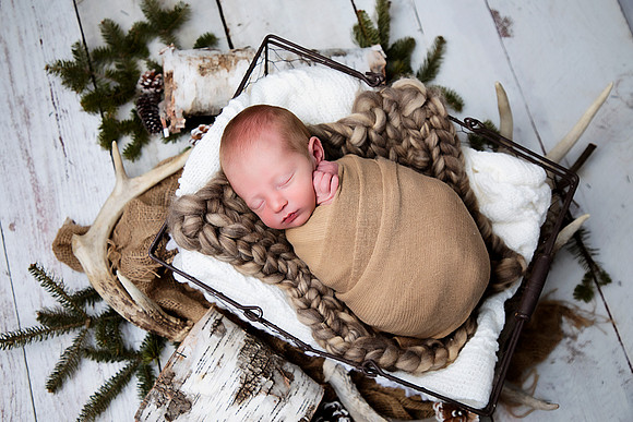 PBK_TROY_2023_NEWBORN_1078