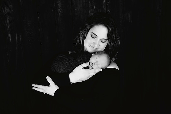 PBK_TROY_2023_NEWBORN_1326 2
