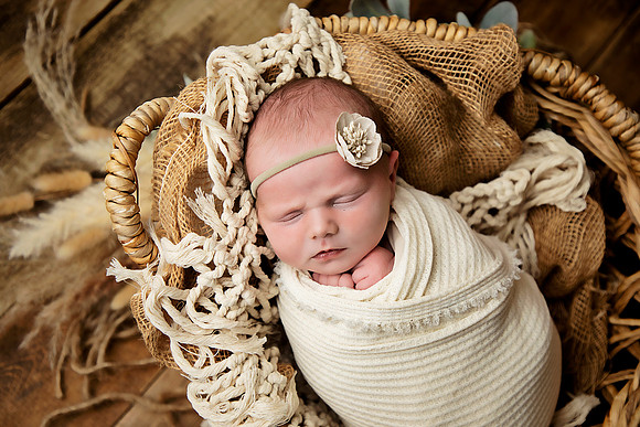PBK_VOELZ_HARPER_NEWBORN_2023_9695 copy