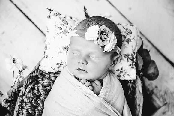 PBK_VOELZ_HARPER_NEWBORN_2023_9794 copy