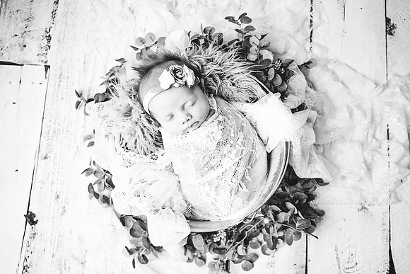 PBK_CARLSON_NEWBORN_2023_5349 copy