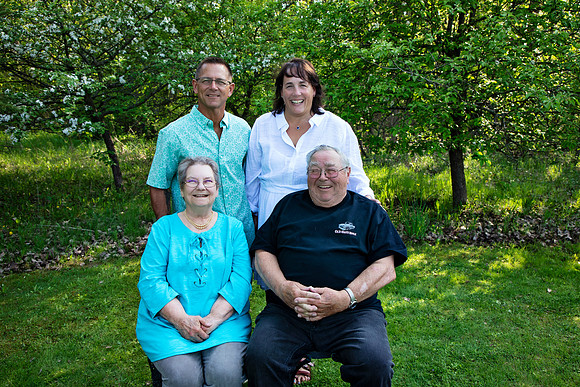 PBK_FAMILY_5.20_2023_5966