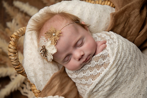 PBK_CARLSON_NEWBORN_2023_5450