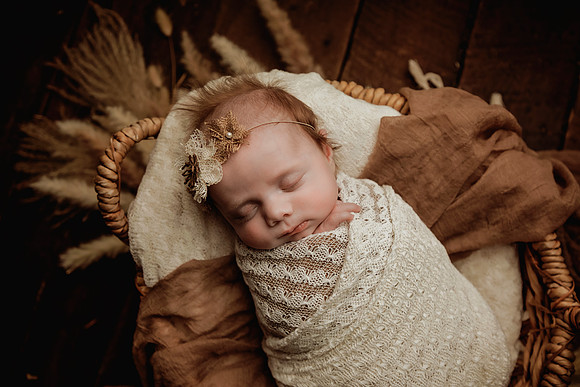 PBK_CARLSON_NEWBORN_2023_5379 copy
