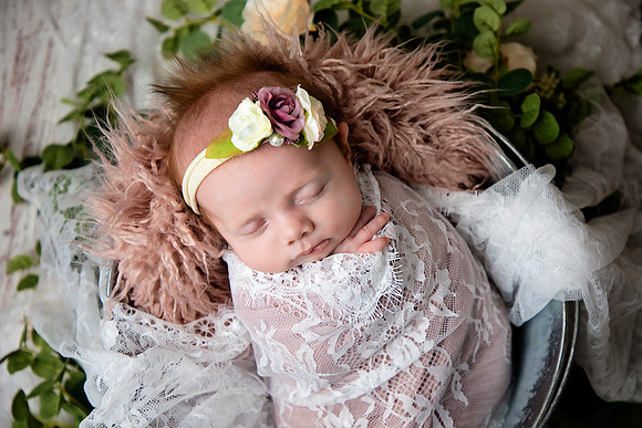PBK_CARLSON_NEWBORN_2023_5353