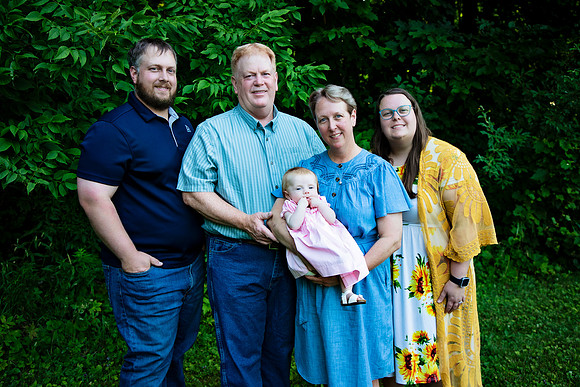 PBK_CARLSONFAMILY_2023_9542