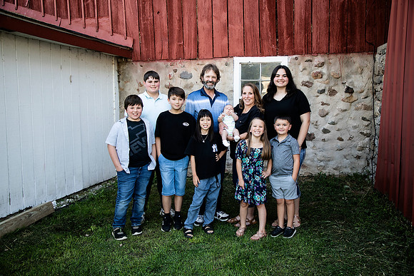 PBK_Strnad Family_2023_1027