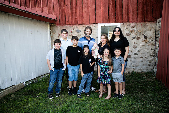 PBK_Strnad Family_2023_1031