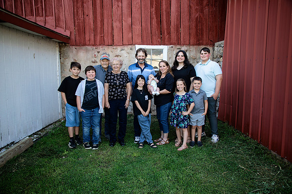 PBK_Strnad Family_2023_1107