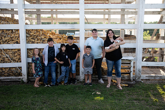 PBK_Strnad Family_2023_1322