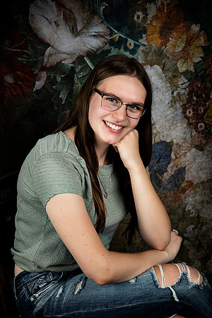 PBK_OLIVA_LENA_CLASS OF 23_8655