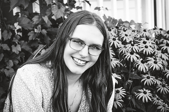 PBK_OLIVIA_LENA_CLASS OF 23_8319 copy