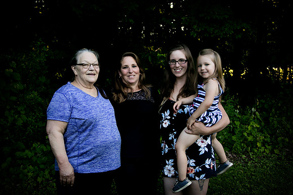PBK_strnadfamily2019_9104