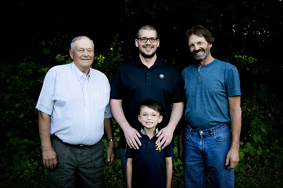 PBK_strnadfamily2019_9118