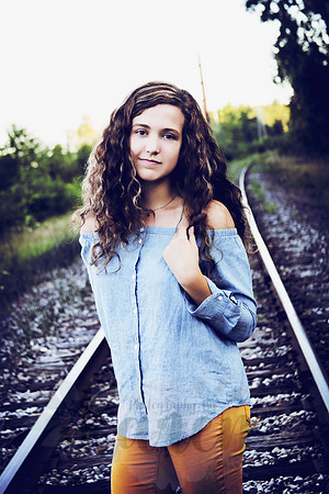PBK_caitlynofclassof2020_9068 1