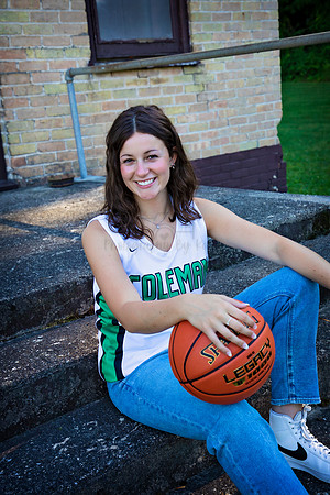 PBK_MADISON_COLEMAN_CLASSOF23_0639