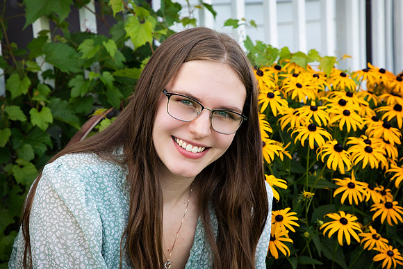PBK_OLIVIA_LENA_CLASS OF 23_8319