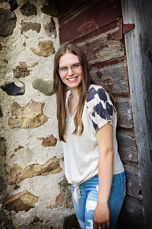 PBK_OLIVIA_LENA_CLASS OF 23_8542